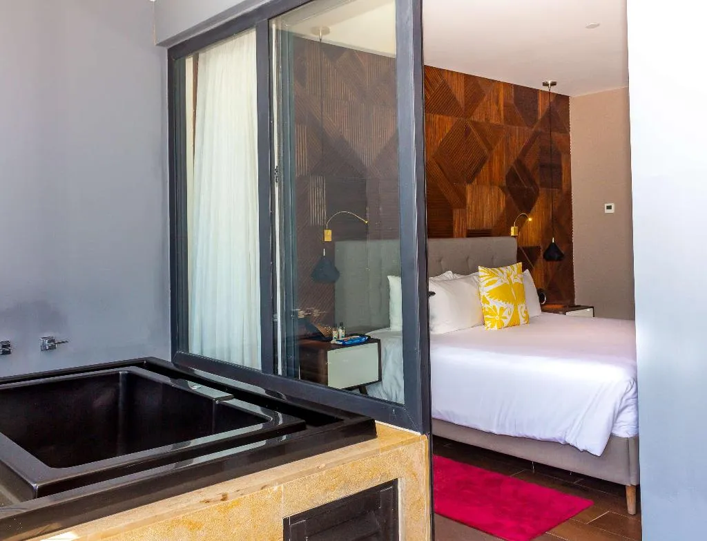 SUITE PARTIAL OCEAN VIEW ONE BEDROOM Room, The Fives Downtown Hotel, Curio by Hilton, Playa Del Carmen