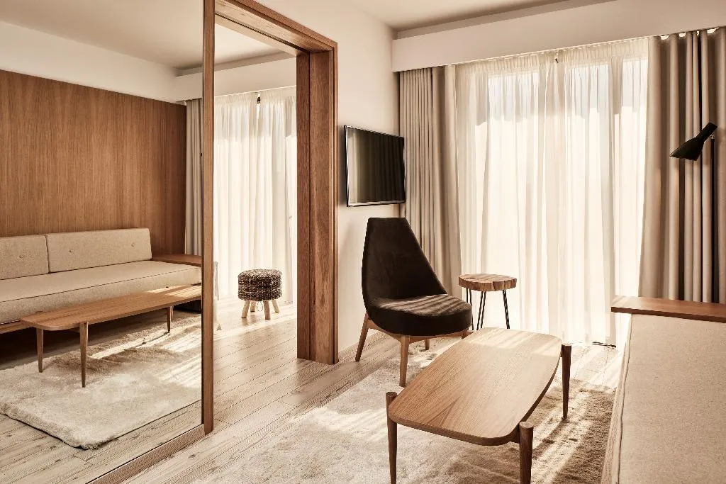 JUNIOR SUITE STANDARD Room, Ibis Styles Heraklion Central, Crete