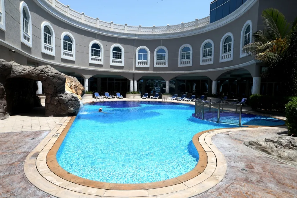 Pool, Sharjah Premiere Hotel & Resort, Dubai