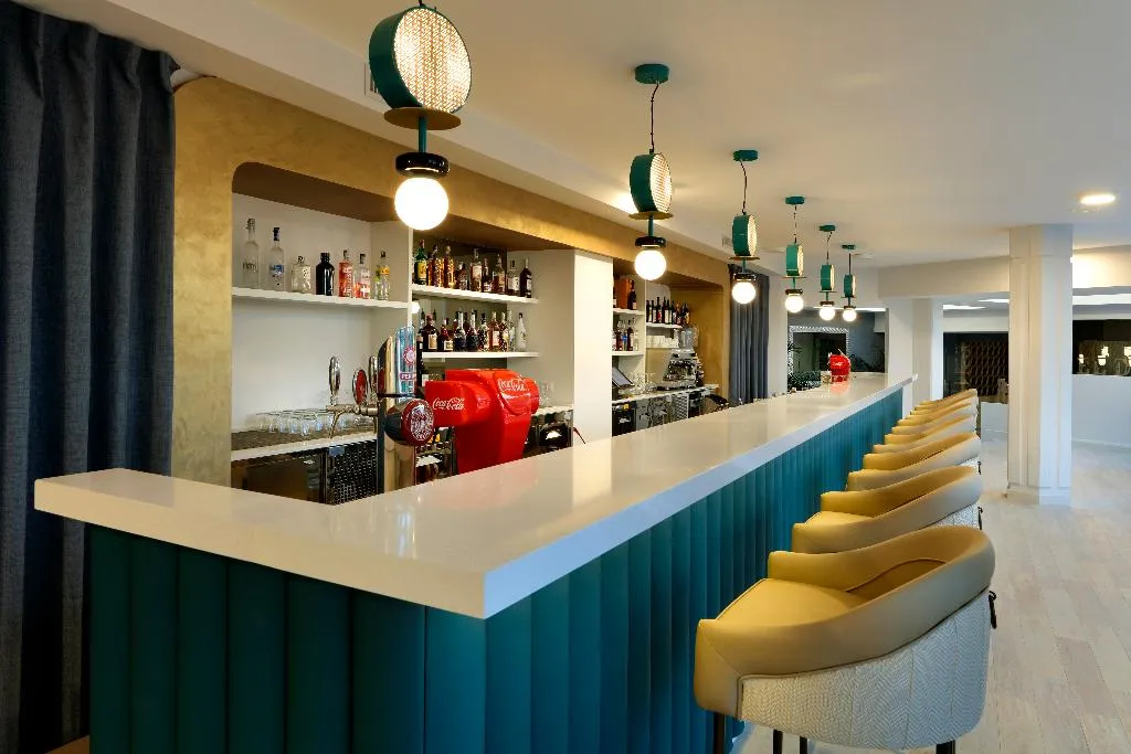 Bar, Grand Palladium Sicilia Resort & Spa, Palermo