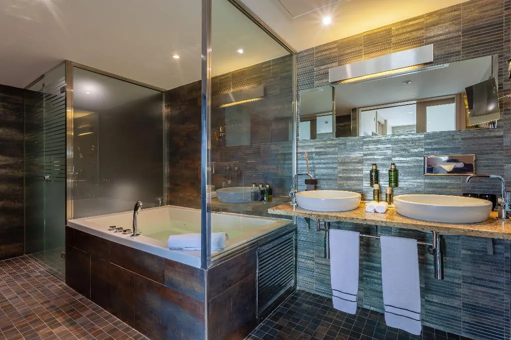 SUITE EXECUTIVE TWO BEDROOMS Room, Melia Sevilla, Seville