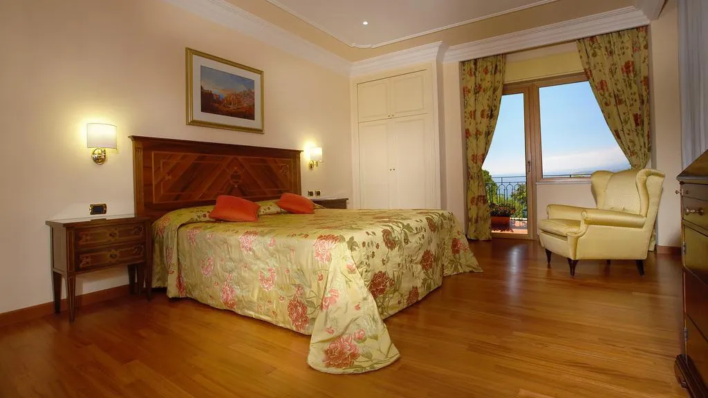 Double or Twin SUPERIOR WITH BALCONY Room, Villa Diodoro, Taormina