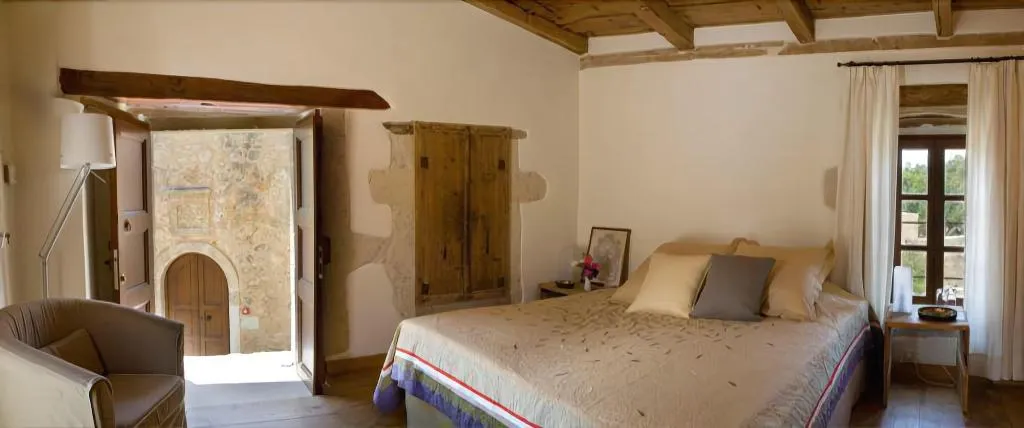 Room, Kapsaliana Village Hotel, Crete