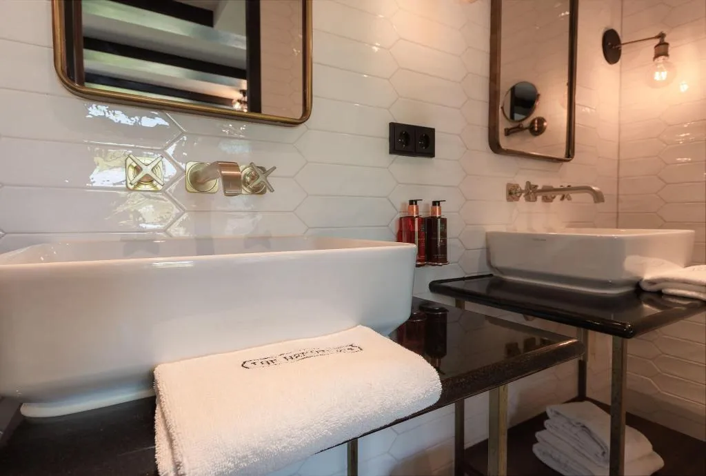 Room, The Hendrick S Hotel, Amsterdam