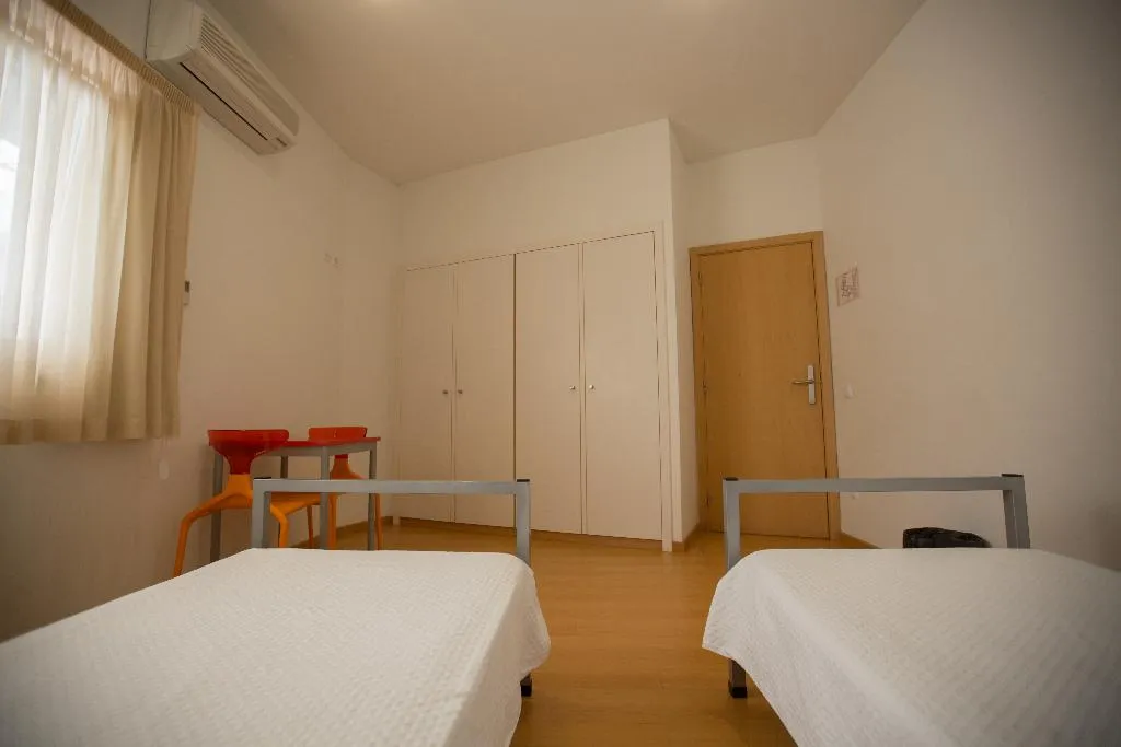 TWIN WITH SHARED BATHROOM Room, Hi Tavira - Pousada de Juventude, Algarve