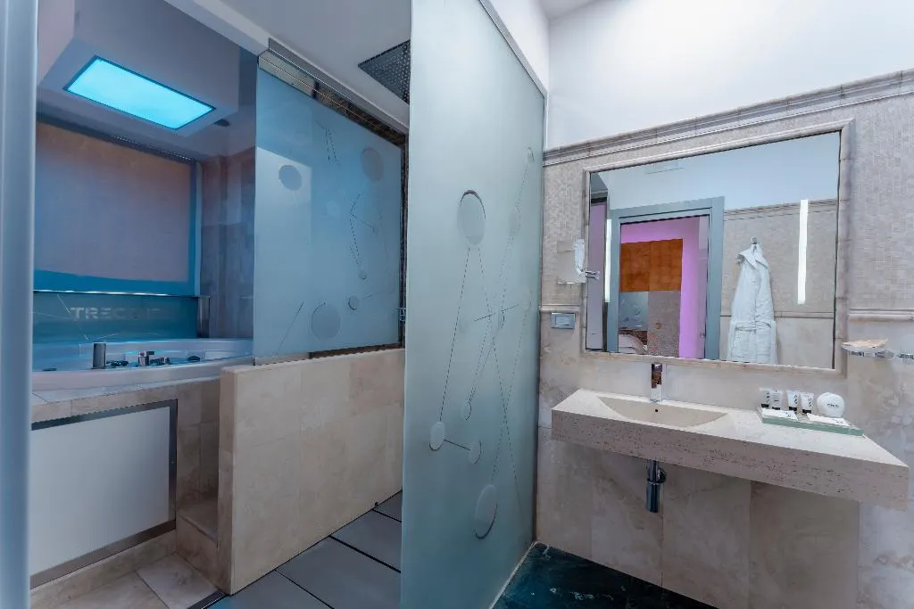 JUNIOR SUITE STANDARD Room, Hotel Trecento, Rome