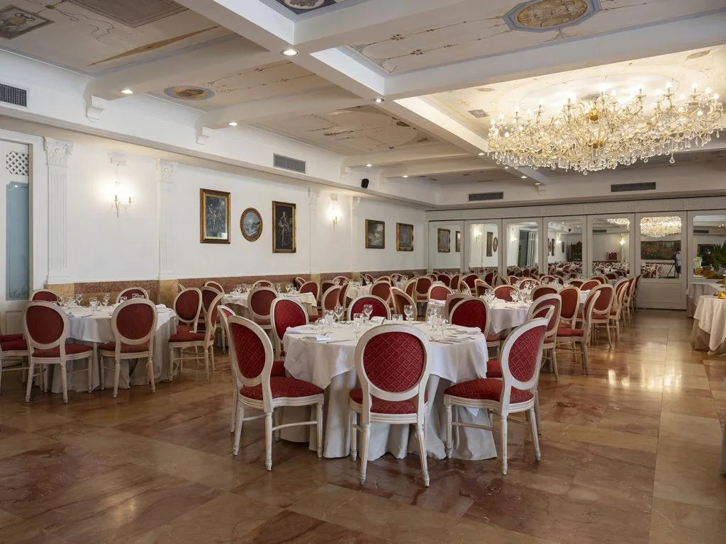 Restaurant, Delfino Beach Hotel CDS Hotels, Palermo