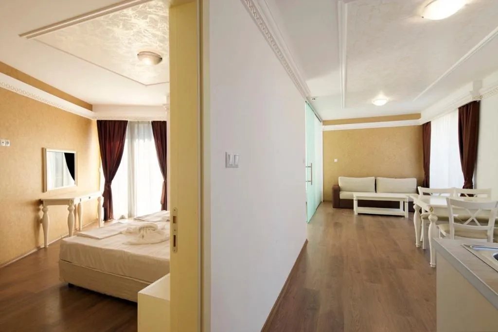 APARTMENT TWO BEDROOMS ONE BATHROOM Room, Golden Rainbow, Bourgas