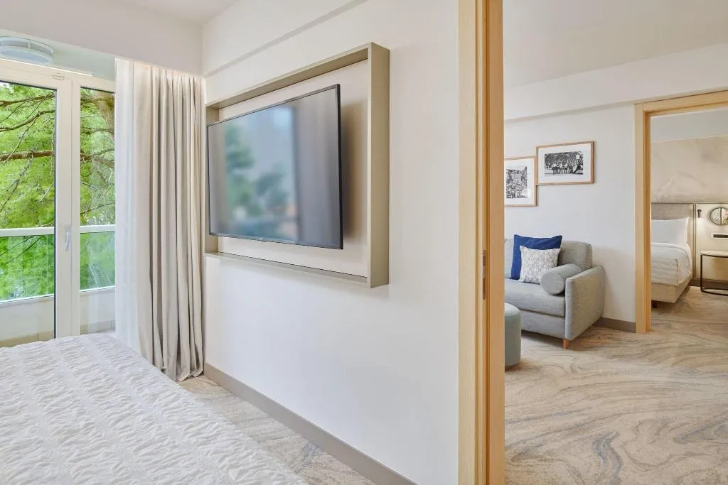 SUITE TWO DOUBLE BEDS WITH VIEWS Room, Le Meridien Lav Split, Split