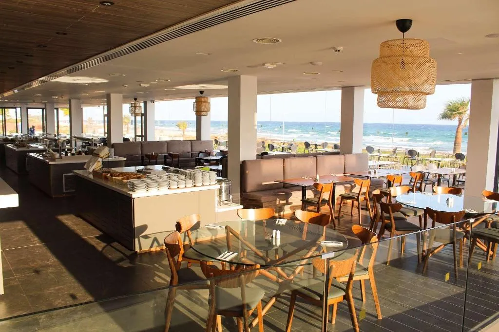 Restaurant, Piere Anne Beach Hotel, Cyprus