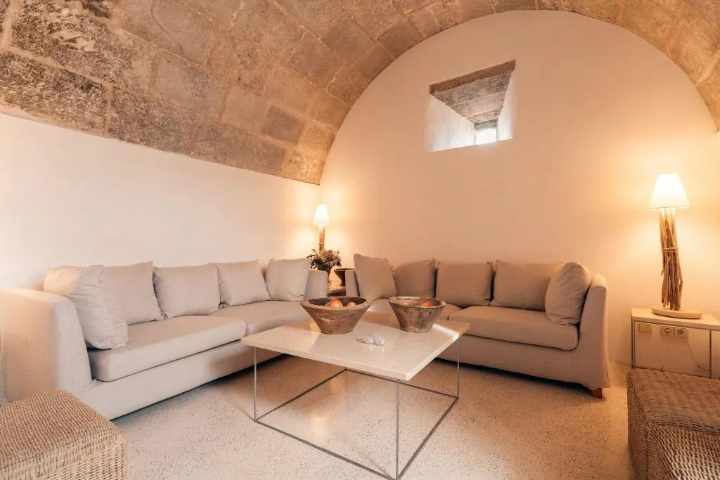 Lobby, Cases de Son Barbassa, Majorca