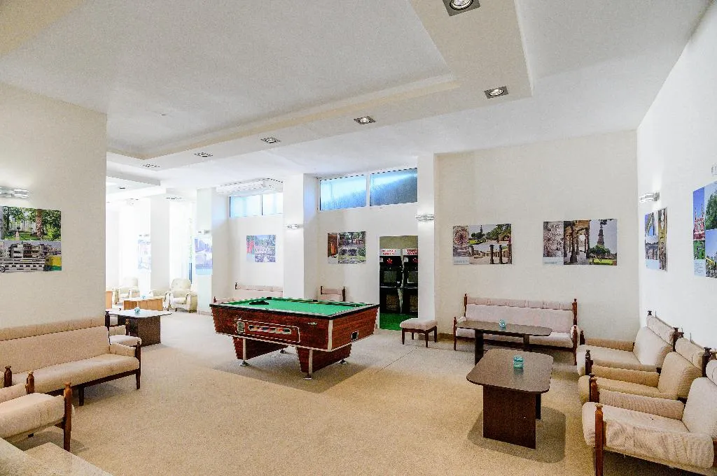 Lobby, International House of Journalists, Varna