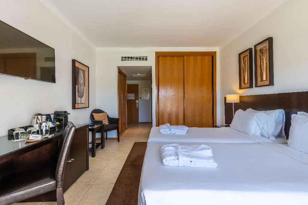 Double or Twin STANDARD Room, Vale D'Oliveiras Quinta Resort and Spa, Algarve