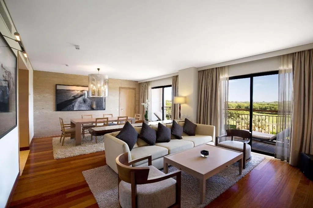 SUITE STANDARD Room, Hilton Vilamoura As Cascatas Golf Resort & Spa, Algarve