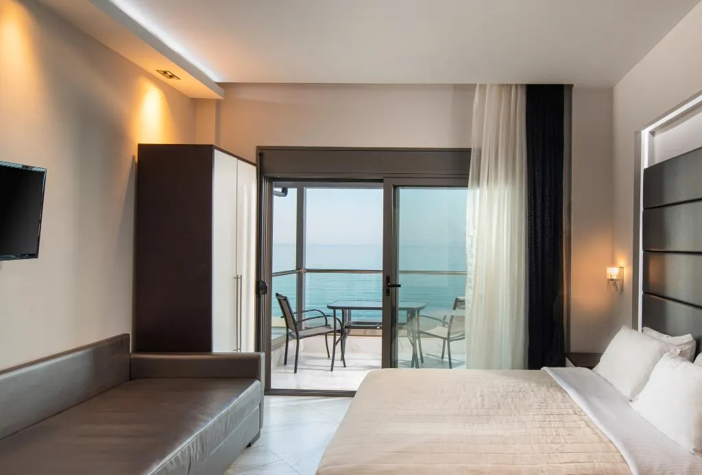 TRIPLE STANDARD Room, Flegra Beach Boutique Apartments, Halkidiki