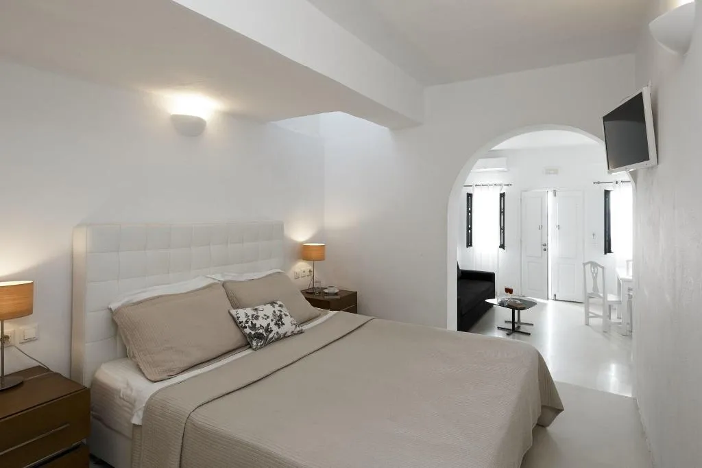 Room, Oia Suites, Santorini