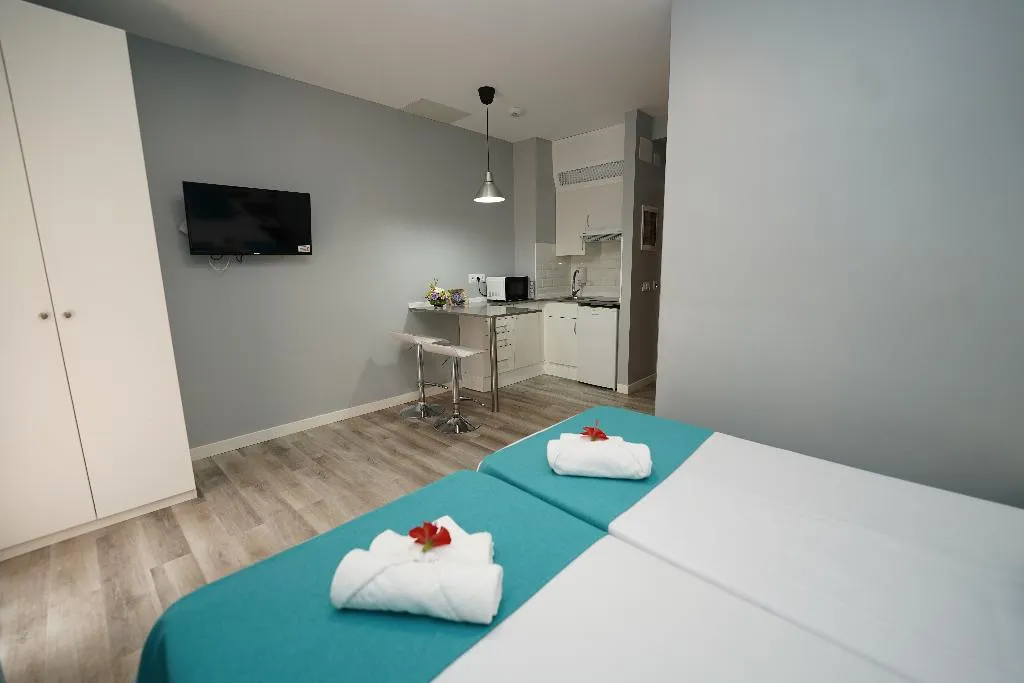 STUDIO CAPACITY 1 Room, RF Bambi, Tenerife