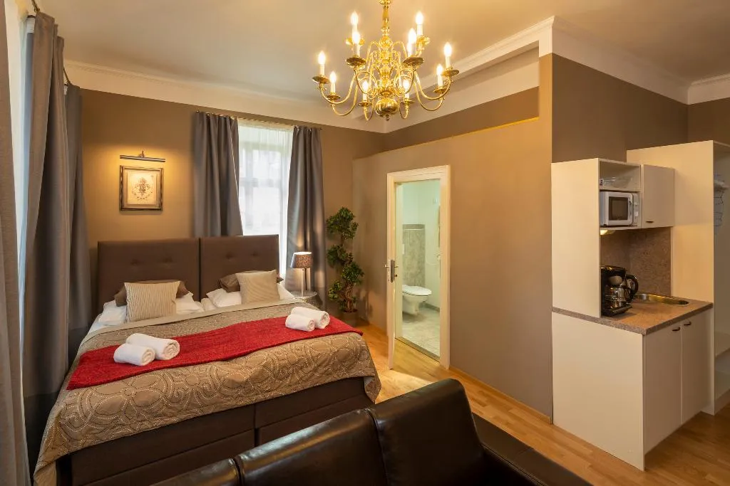 STUDIO DELUXE Room, Old Town - Aparthotel Michalska, Prague