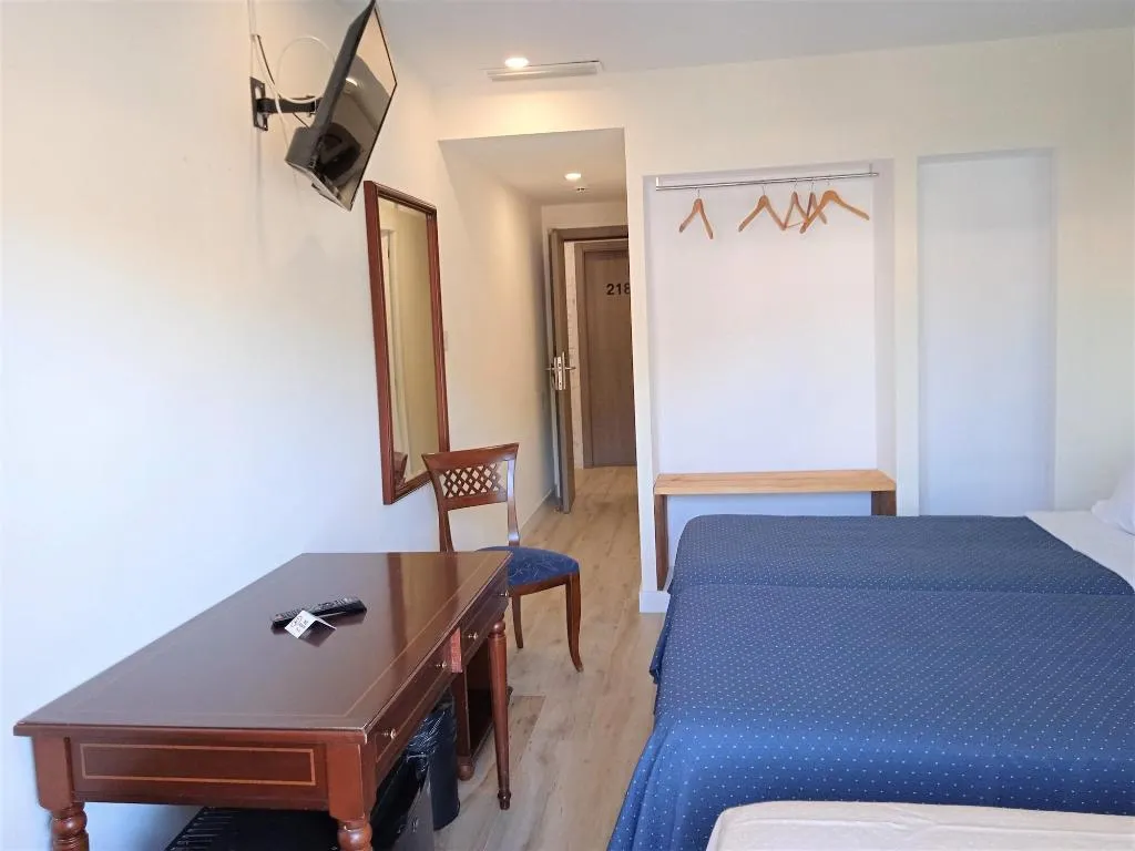 Room, Hotel 153, Barcelona