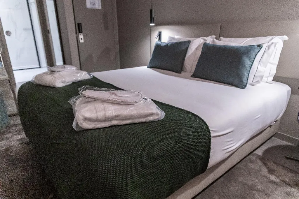 Double or Twin STANDARD Room, Omid Saldanha Hotel, Lisbon