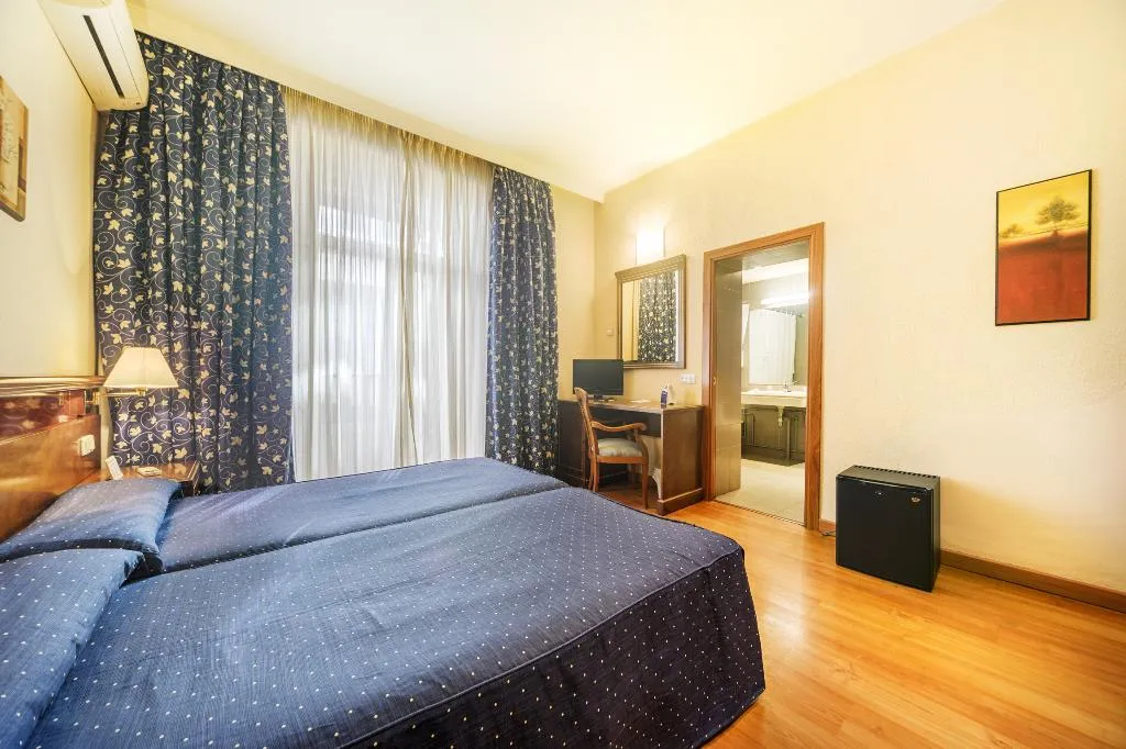 Double or Twin STANDARD Room, Óbal Hotel Marbella, Costa Del Sol