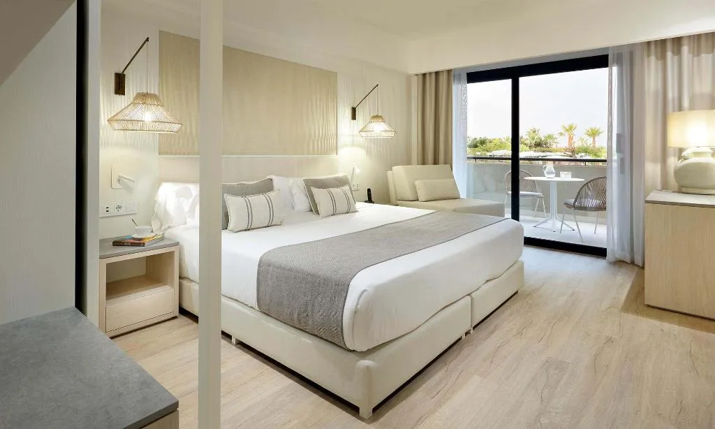 Double or Twin POOL VIEW Room, Grand Palladium Sicilia Resort & Spa, Palermo