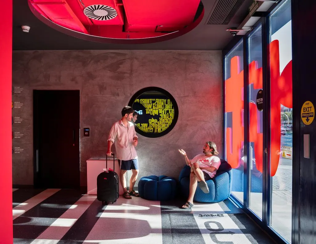 Lobby, Amistat City Hostel, Barcelona
