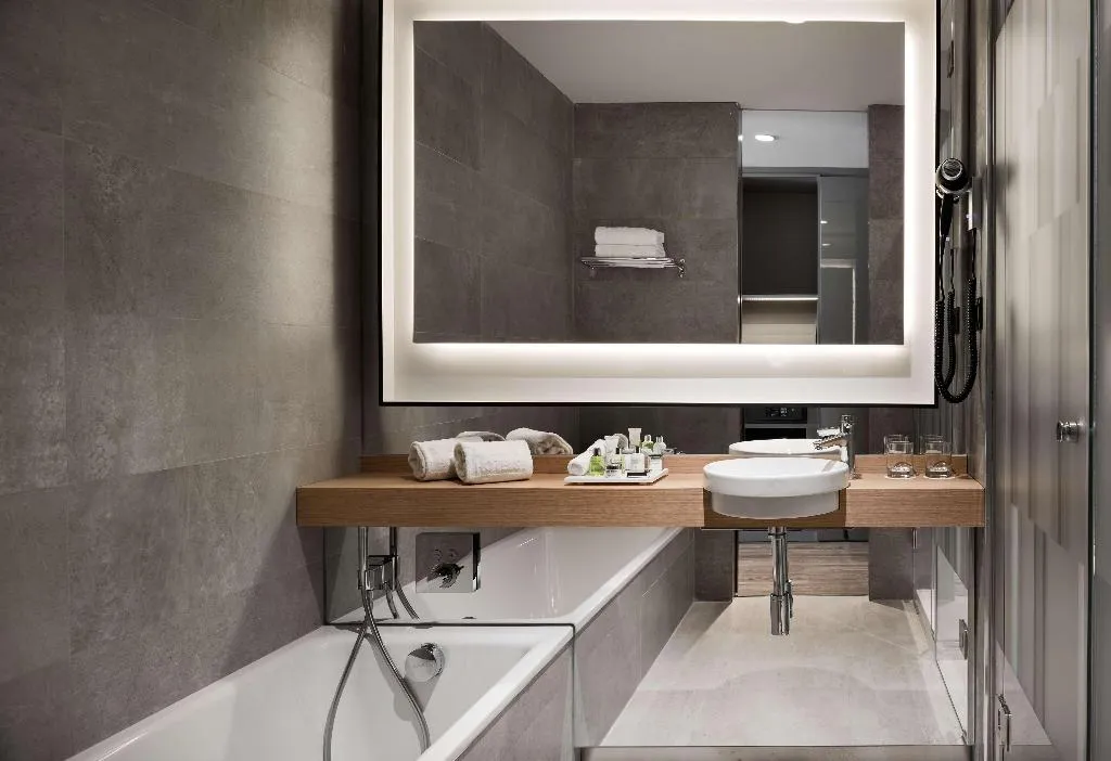 DOUBLE PREMIUM Room, NH Collection Madrid Suecia, Madrid