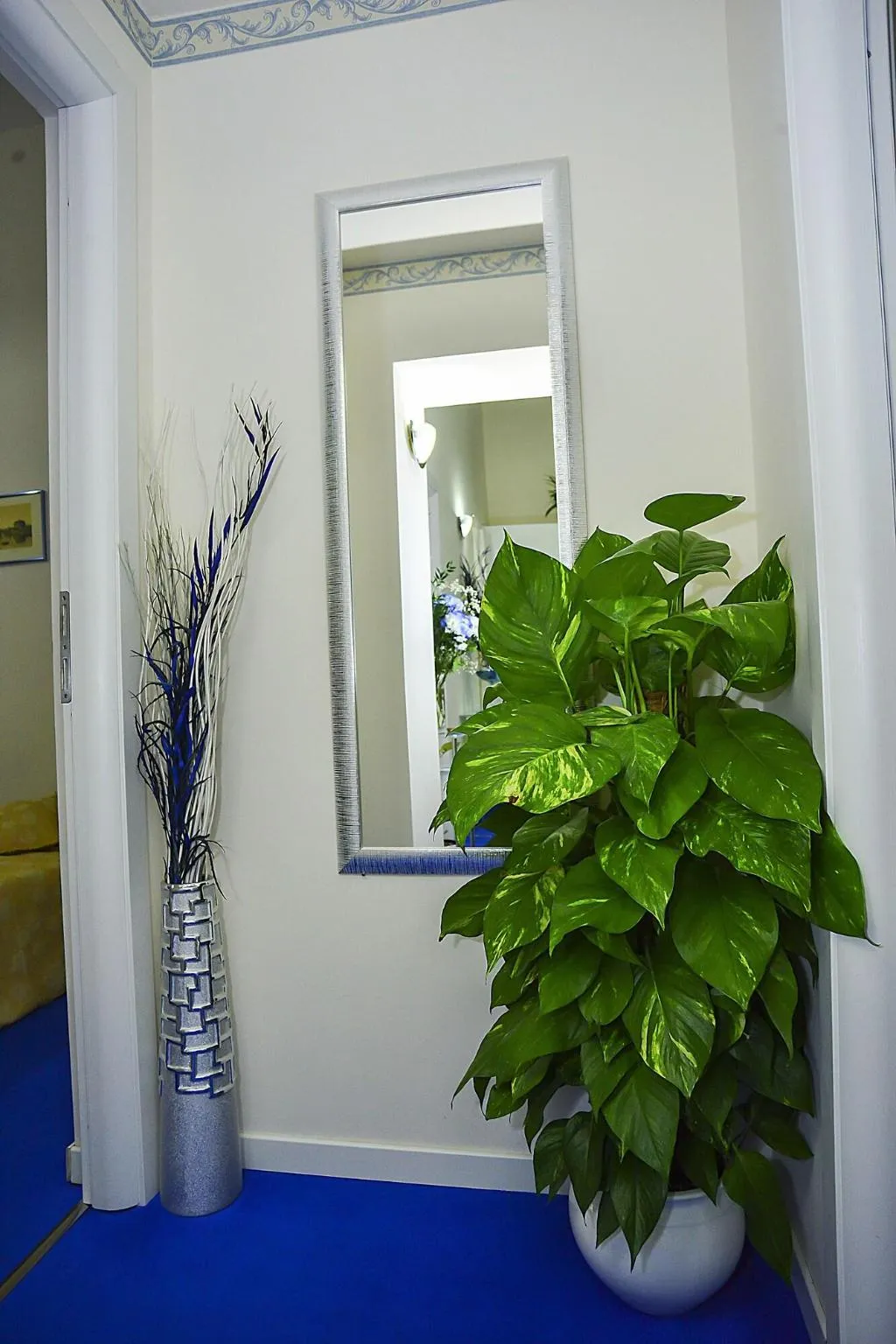 Lobby, Kambal B&B, Naples