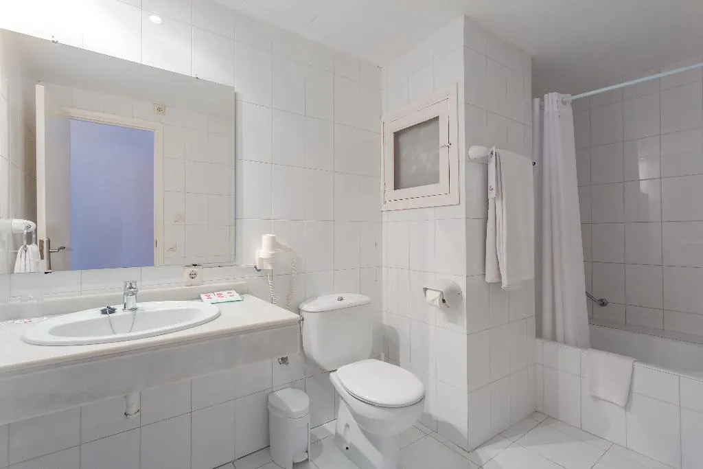 Double or Twin WITH BALCONY Room, JS Sol Can Picafort, Majorca