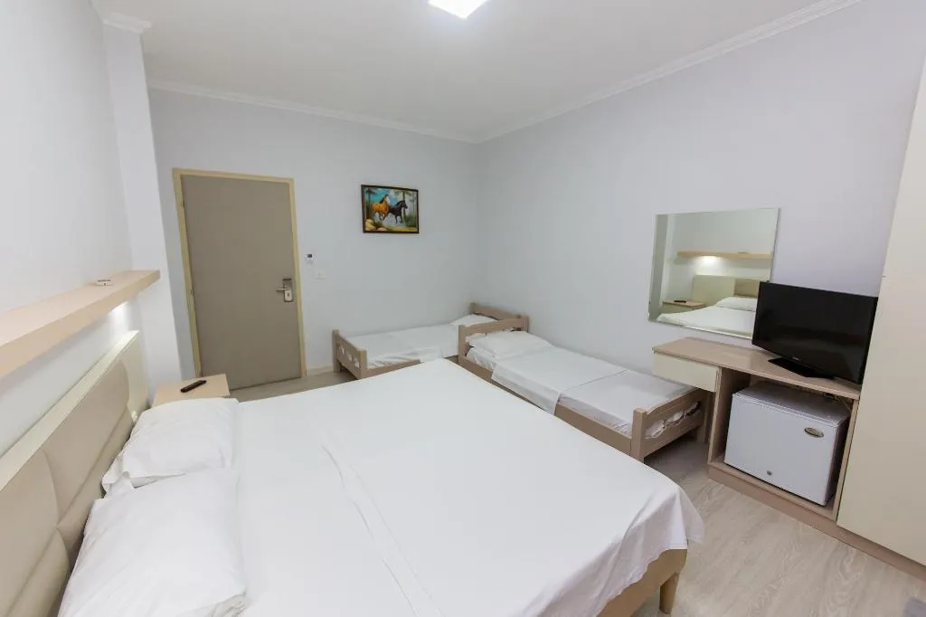 Room, Hotel Andi, Durres