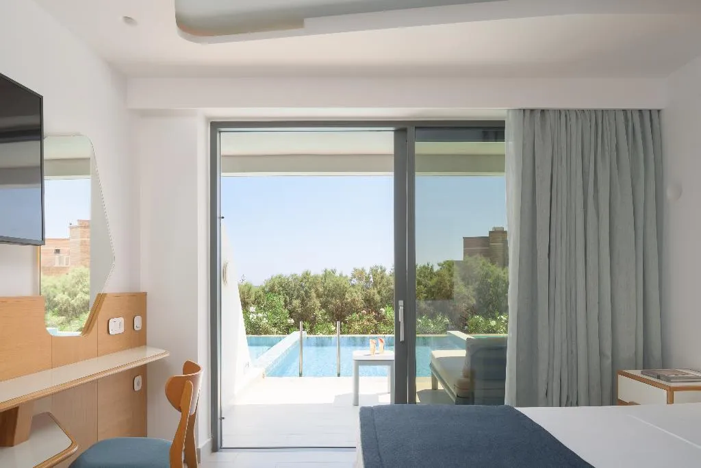 FAMILY ROOM WITH PRIVATE POOL Room, Lyttos Mare, Crete