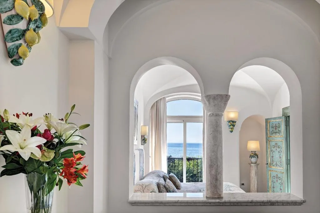 Room, Hotel Santa Caterina, Naples