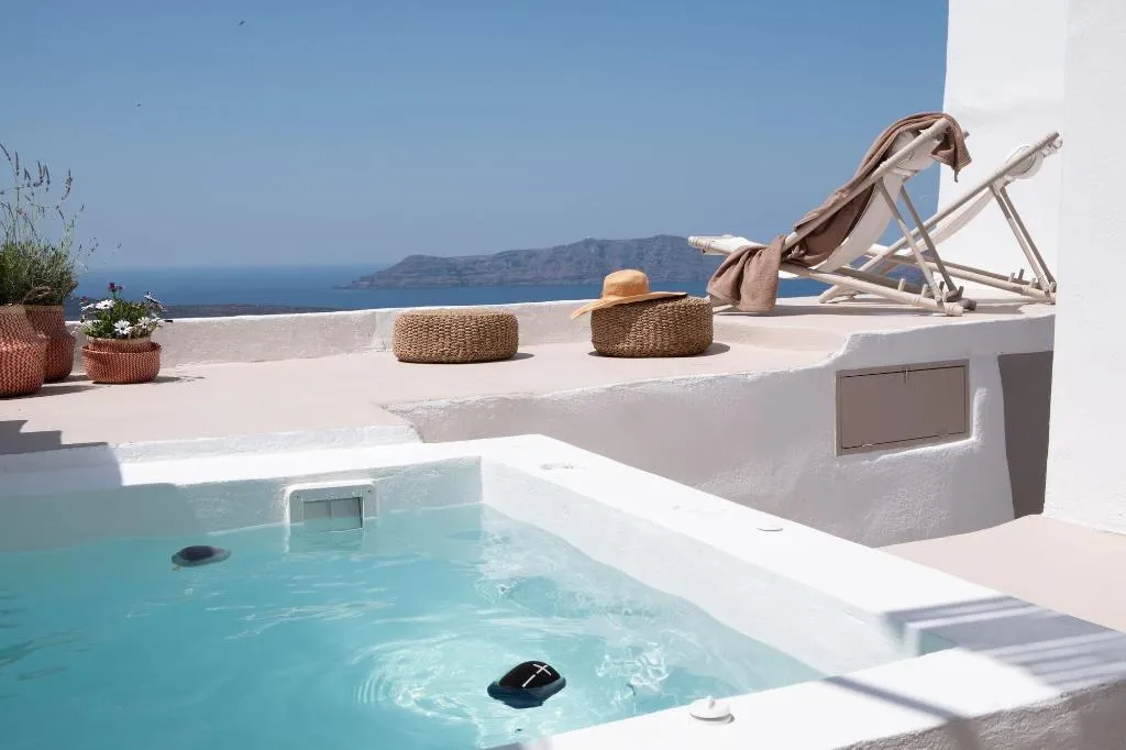 Room, Globe Suites, Santorini