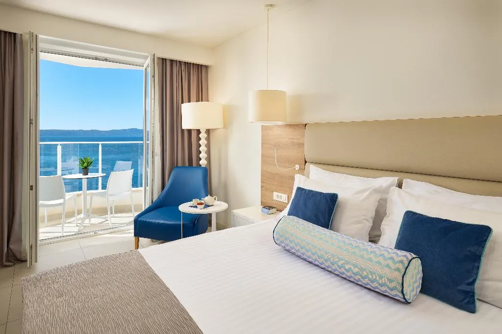 JUNIOR SUITE SEA VIEW Room, TUI Blue Adriatic Beach, Split