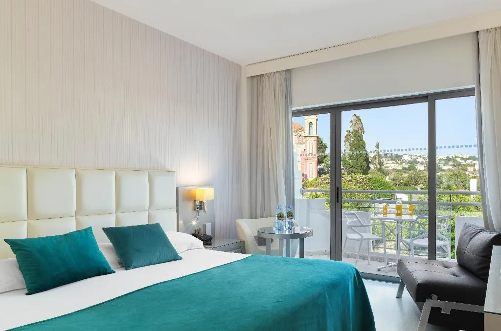SINGLE STANDARD Room, St George Beach Hotel & Spa Resort, Cyprus
