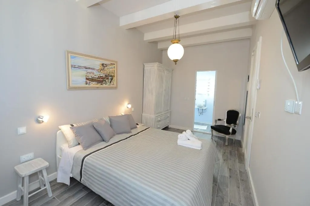 Room, Paulos Valletta, Malta
