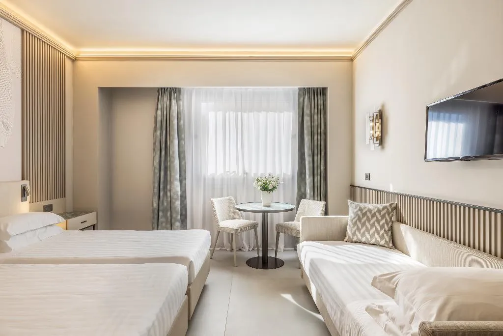 TRIPLE COMFORT Room, Abacus Hotel, Milan
