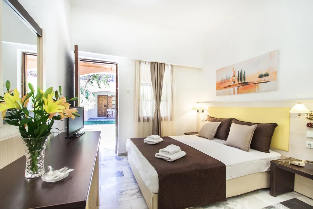 Double or Twin STANDARD Room, Rigas Hotel Skopelos, Skiathos