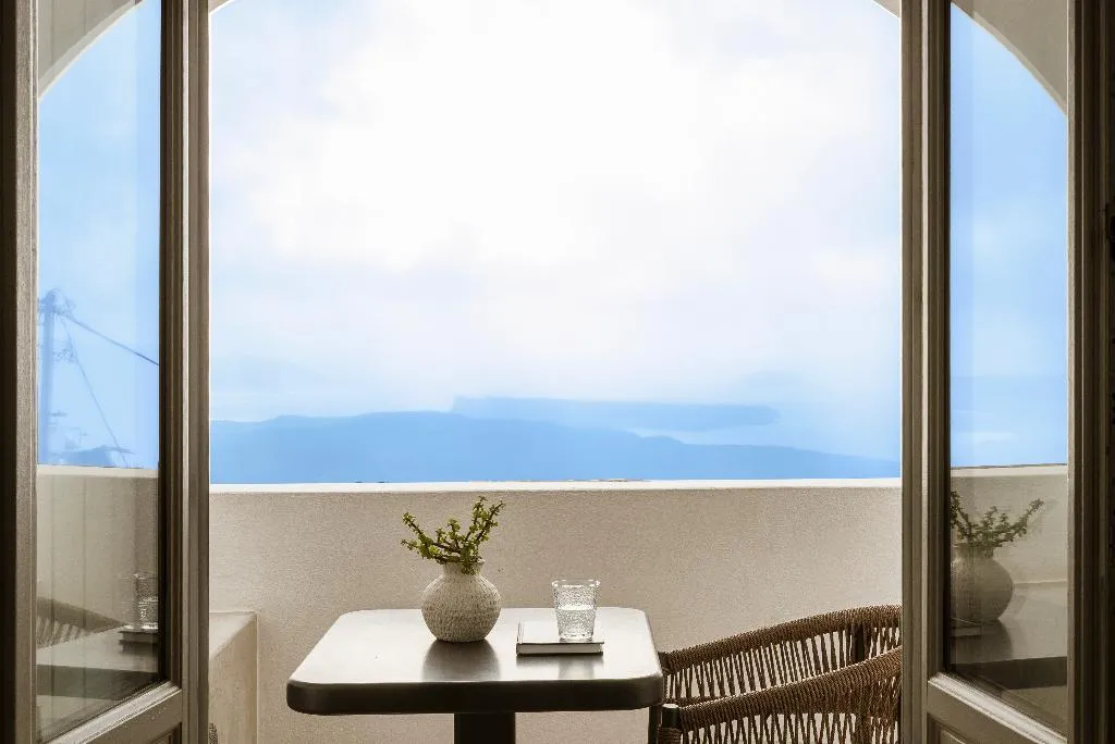 SUITE STANDARD Room, Aqua Luxury Suites, Santorini