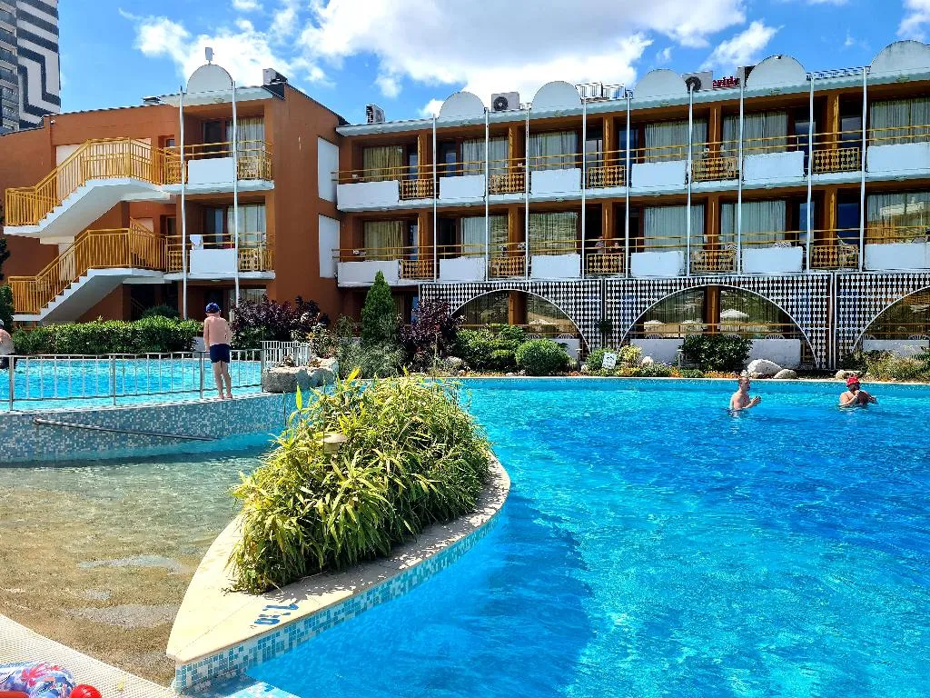 Pool, Nessebar Beach hotel, Bourgas