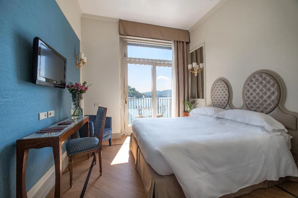 Room, Villa Flori, Milan