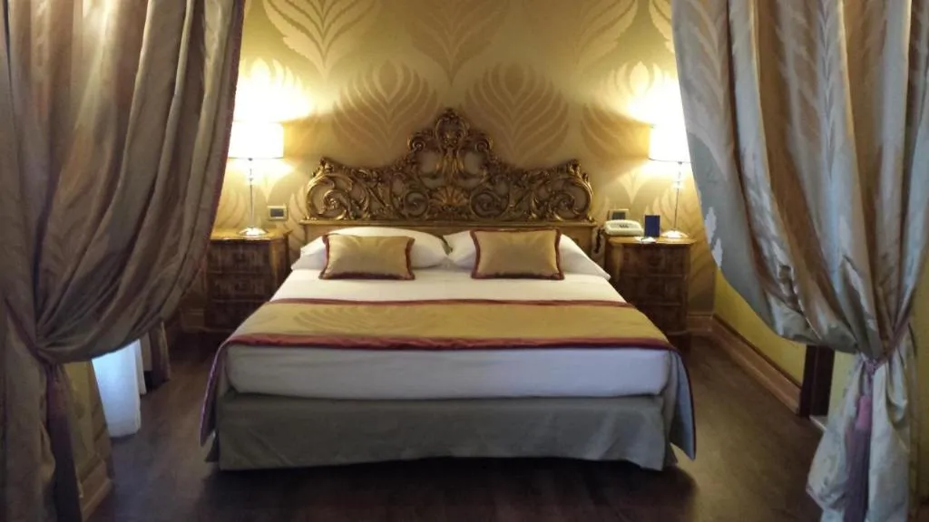 Double or Twin STANDARD Room, Amadeus, Venice