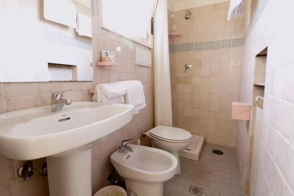Room, Hotel Fiorentina, Naples