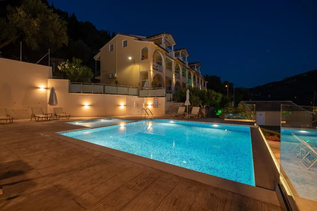 Pool, Mazis Apartments, Corfu
