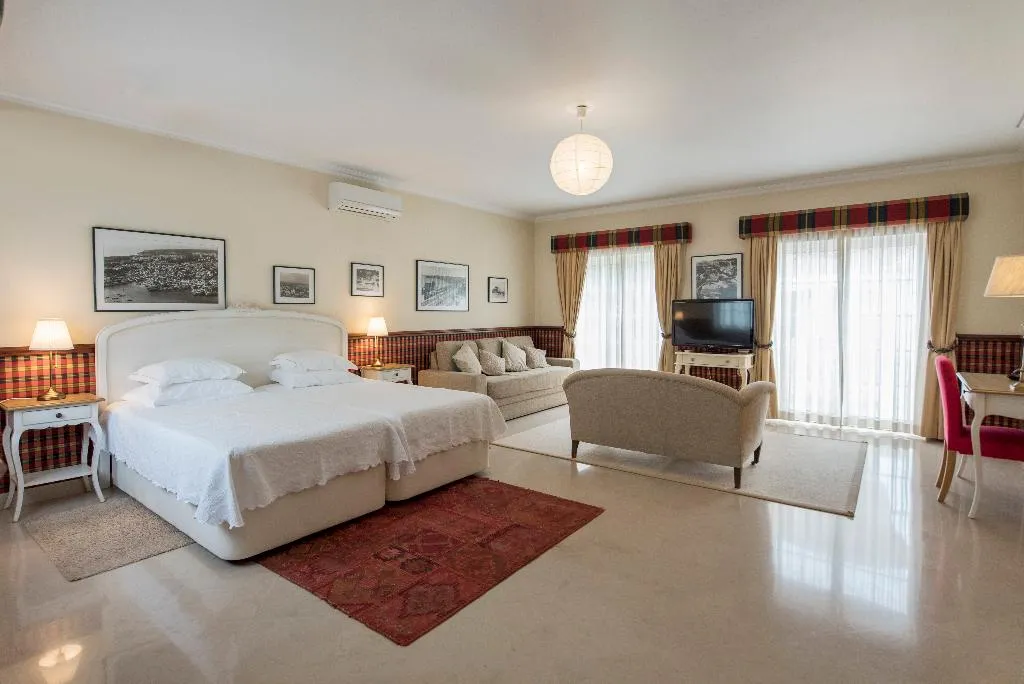 JUNIOR SUITE STANDARD Room, The Charm of Cascais, Lisbon