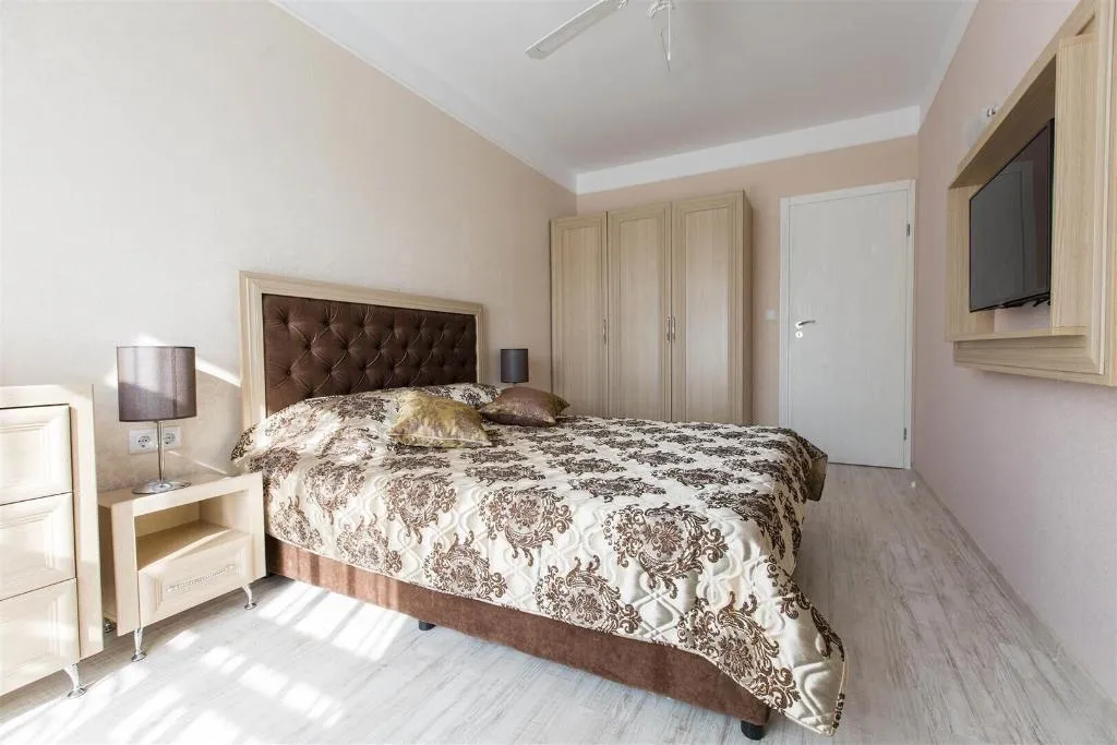 Room, Harmony Suites 2&3, Bourgas