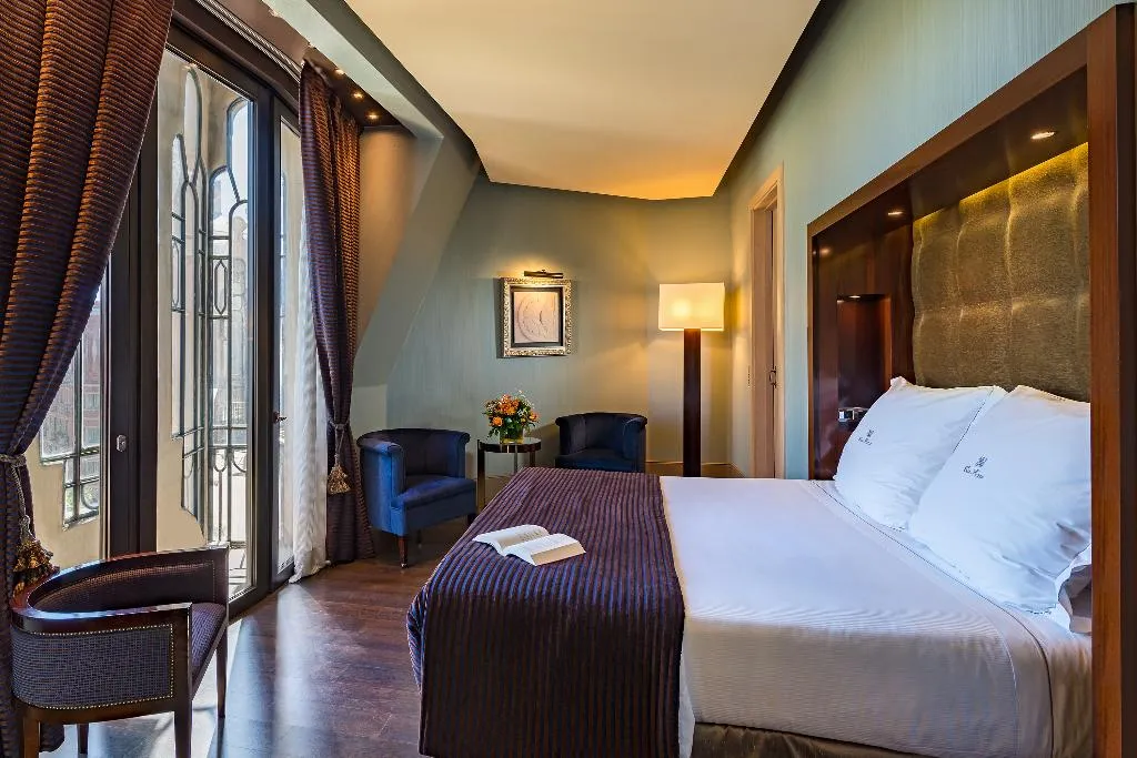 DOUBLE SUPERIOR Room, Casa Fuster, Barcelona