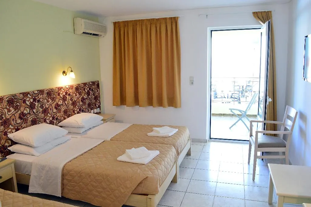 Room, Alexandros, Crete