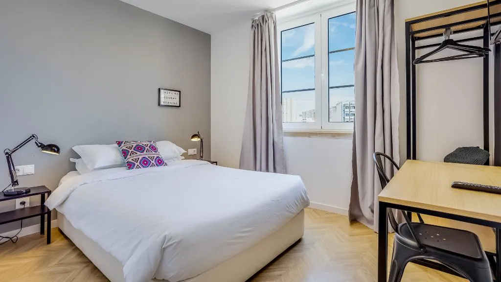 DOUBLE WITH SHARED BATHROOM Room, Hostellicious, Algarve